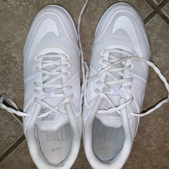 nike cheer shoes philippines